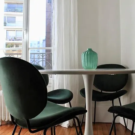 F2 - Denfert-rochereau - Porte D'orleans - 4 Pers